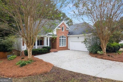 /international/us/37-riverwood-court-dallas-ga-110120486341/