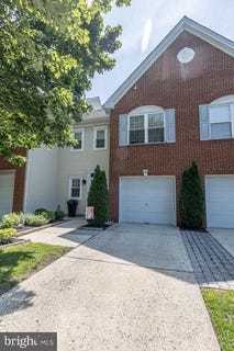 /international/us/28-congress-circle-medford-nj-110101025276/