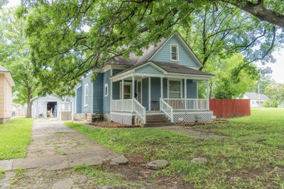/international/us/215-n-washington-ave-chanute-ks-110100269638/