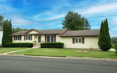 /international/us/414-m-ave-grundy-center-ia-110101072666/