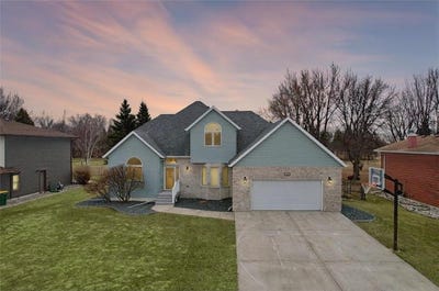 /international/us/1543-14th-avenue-n-wahpeton-nd-110107034847/