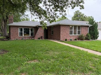 /international/us/607-l-street-aurora-ne-110108570445/