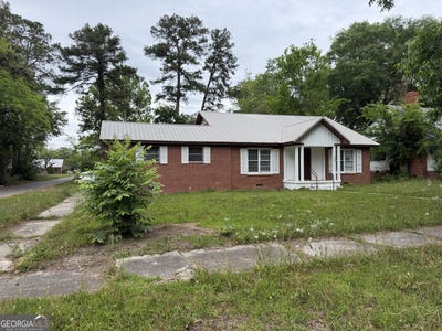 /international/us/225-w-jessamine-street-fitzgerald-ga-110107719129/
