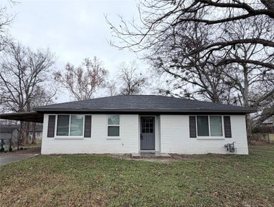/international/us/502-willow-circle-brenham-tx-110104626615/