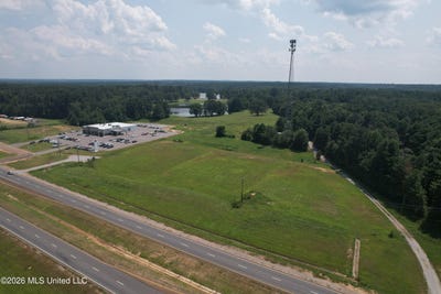 /international/us/highway-16-philadelphia-ms-110109770116/