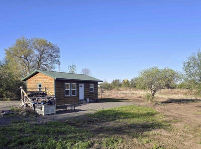 /international/us/6163-mill-road-arpin-wi-110099376124/