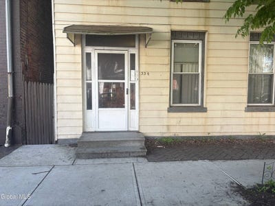 /international/us/334-4th-street-troy-ny-110108195793/