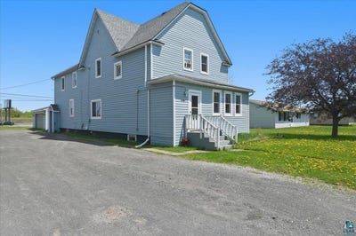 /international/us/2811-e-3rd-st-superior-wi-110108450094/