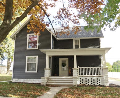 /international/us/313-s-4th-street-maquoketa-ia-110103363152/