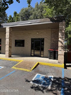 /international/us/2213-e-main-street-humboldt-tn-110102100436/