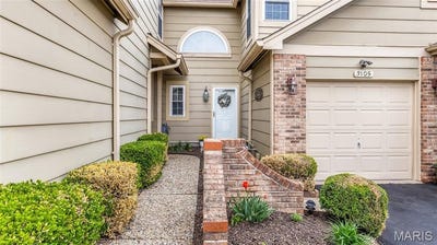 /international/us/3105-autumn-shores-drive-maryland-heights-mo-110107171473/