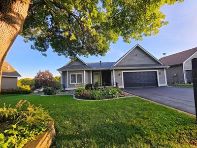 /international/us/13762-93rd-place-n-maple-grove-mn-110110348917/