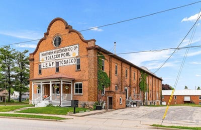 /international/us/504-e-decker-st-viroqua-wi-110108350600/
