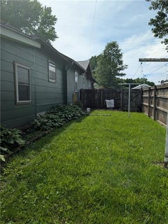 /international/us/530-n-lyon-avenue-marshall-mo-110108607022/