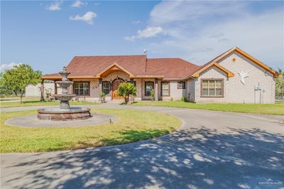 /international/us/738-county-road-137-alice-tx-110101579420/