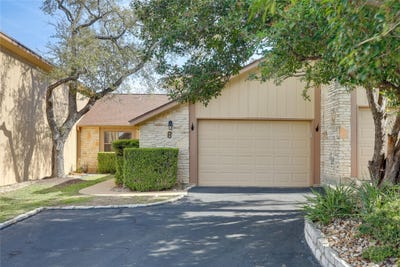 /international/us/8-oaks-pl-lago-vista-tx-110100773881/