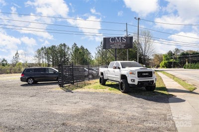 /international/us/1155-s-main-street-clover-sc-110100206505/?lang=en