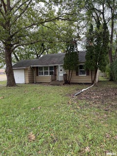 /international/us/2019-w-harper-terrace-peoria-il-110120457098/