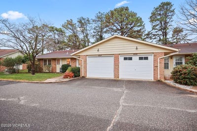 /international/us/107b-buckingham-drive-manchester-nj-110105804501/