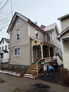 /international/us/11-rutherford-street-binghamton-ny-110106973907/