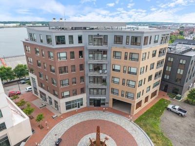 /international/us/166-fore-street-portland-me-110100832093/