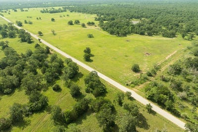 /international/us/6750-3-mile-road-flatonia-tx-110103012553/