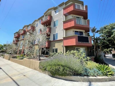 /international/us/7551-jordan-canoga-park-ca-110106353110/
