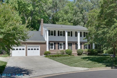 /international/us/11-kathy-drive-poquoson-va-110108437828/