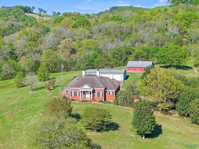 /international/us/954-molino-road-fayetteville-tn-110107381686/