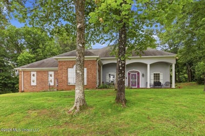 /international/us/1521-lake-mimosa-drive-raymond-ms-110108177032/