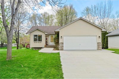 /international/us/1201-juniper-lane-buffalo-mn-110107854329/