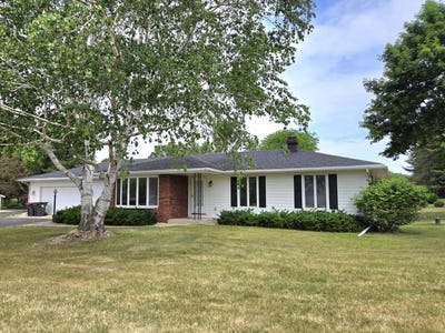 /international/us/w6330-eastern-ave-fort-atkinson-wi-110108540935/