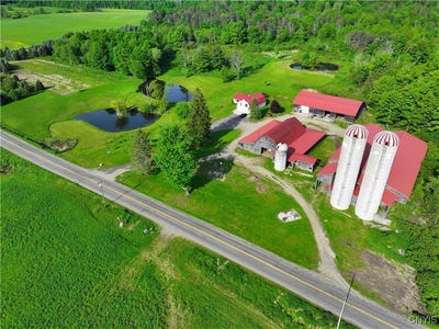 /international/us/7057-beech-hill-road-chautauqua-ny-110096802921/
