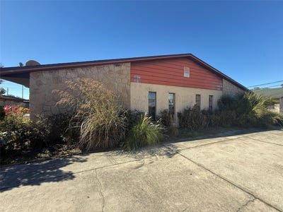 /international/us/3023-saint-paul-drive-winter-haven-fl-110106169364/