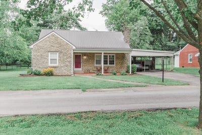 /international/us/108-greenview-drive-lawrenceburg-ky-110101166784/