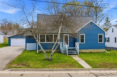/international/us/140-n-8th-place-sturgeon-bay-wi-110107956216/