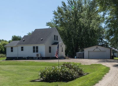 /international/us/705-state-highway-28-w-glenwood-mn-110109774972/