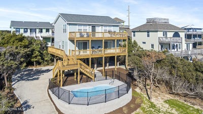 /international/us/1004-ocean-drive-emerald-isle-nc-110120513544/