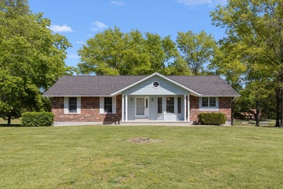 /international/us/69-wilderness-ln-defiance-mo-110107720732/