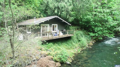 /international/us/100-undisclosed-port-angeles-wa-110108348371/