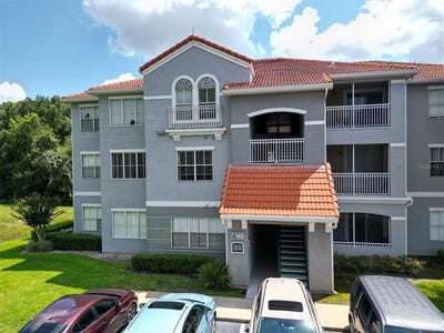 /international/us/18001-richmond-place-drive-tampa-fl-110094102143/