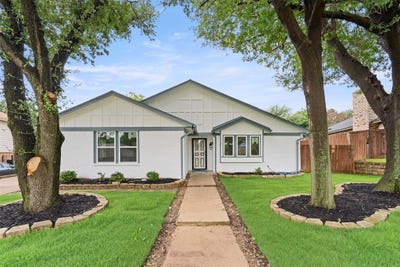 /international/us/2024-oakmeadow-street-bedford-tx-110108588225/