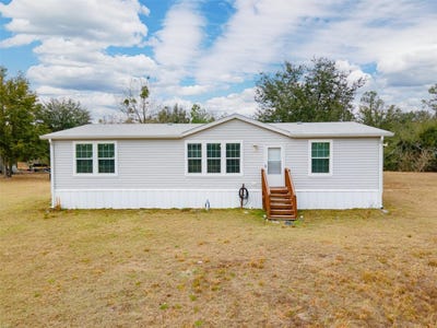 /international/us/5431-163rd-path-live-oak-fl-110106033463/