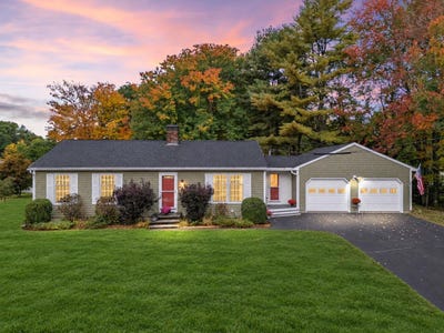 /international/us/29-ivanhoe-drive-topsham-me-110120514004/