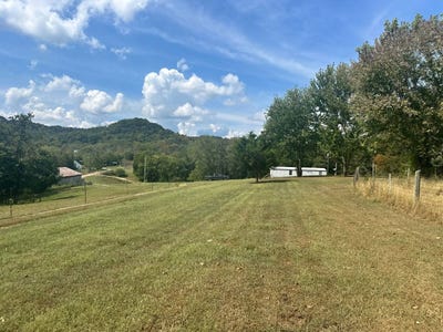 /international/us/71-overview-drive-hustonville-ky-110119910044/