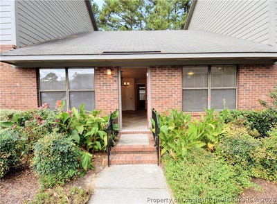 /international/us/206-villa-drive-fayetteville-nc-110107927095/
