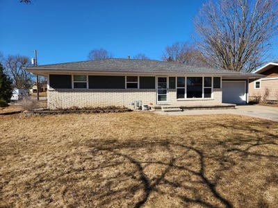 /international/us/855-hillside-drive-jefferson-wi-110097887567/?lang=en