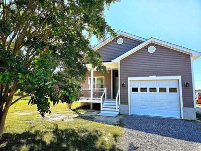 /international/us/83-waters-cove-circle-reedville-va-110083516636/