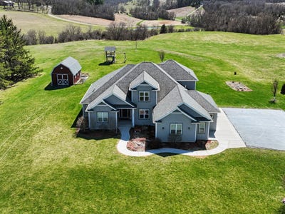 /international/us/w1097-spring-prairie-rd-burlington-wi-110107032364/