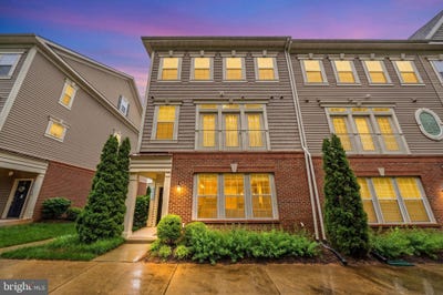 /international/us/4724-dane-ridge-circle-woodbridge-va-110107981887/